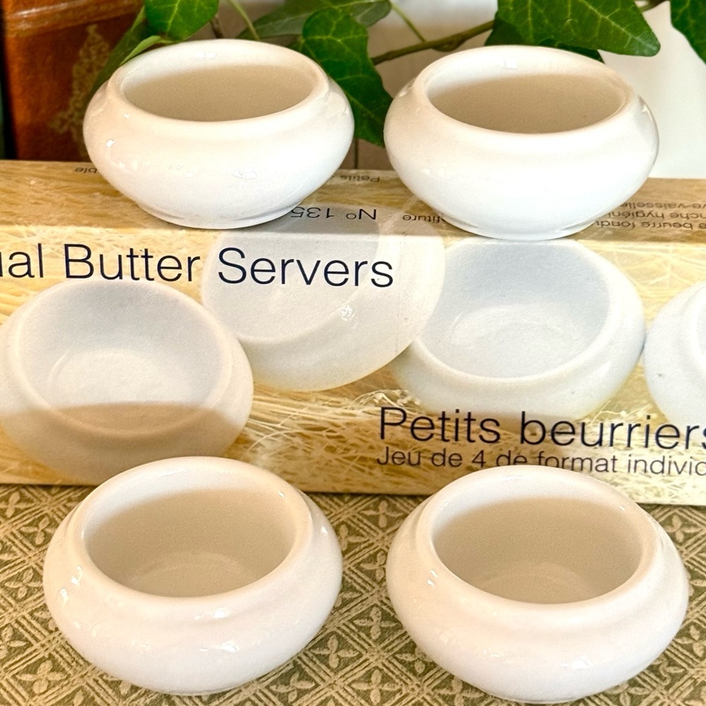 Vintage White Ironstone Individual Butter Servers, Chunky,Butter Pat,SET/4 - Picture 4 of 9